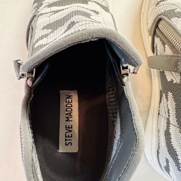 Steve Madden Click Wedge High Top Sneakers, Gray Camo Pattern, Women's Size 7 - Picture 7 of 14